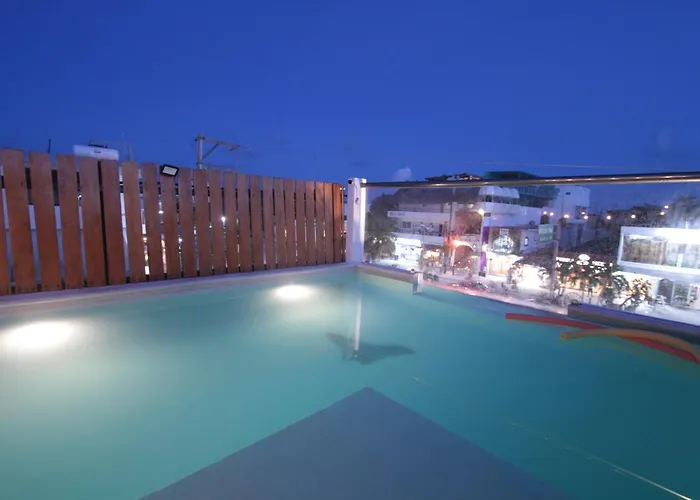 Straw Hat & Rooftop Bar