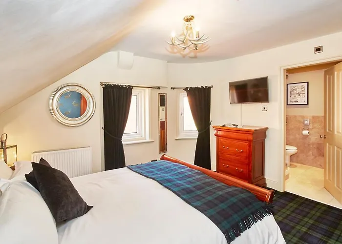 Luxury hotel only: Dillons Of Whitby