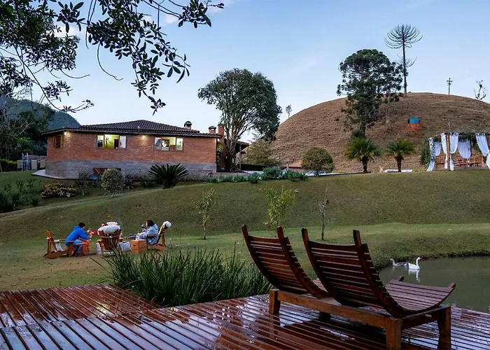 Vila: Fazenda Montanhes