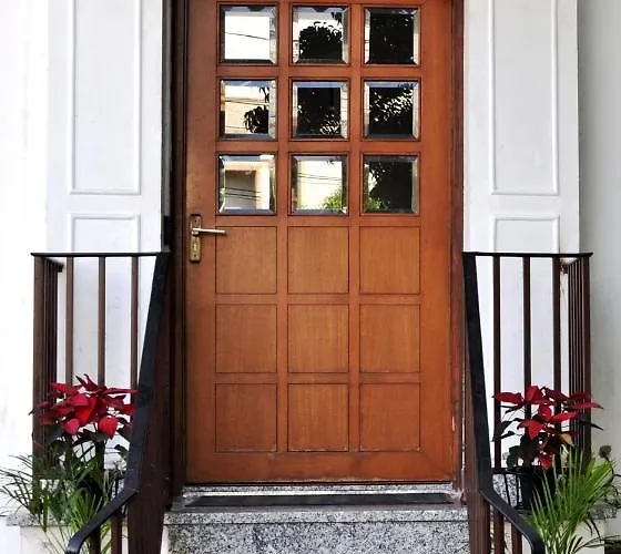 Bhola Bhawan Bed And Breakfast