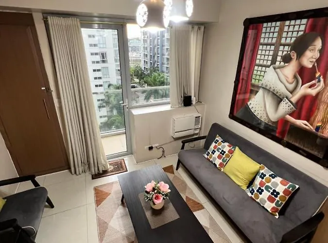 Apartment: Resorts World Condo