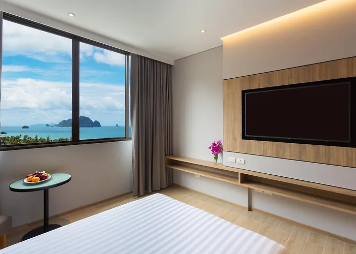 Luxury hotel only: Holiday Inn Resort Krabi Ao Nang Beach By Ihg