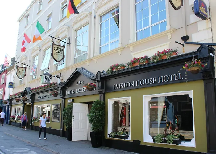 Pet Friendly hotel: Eviston House Hotel