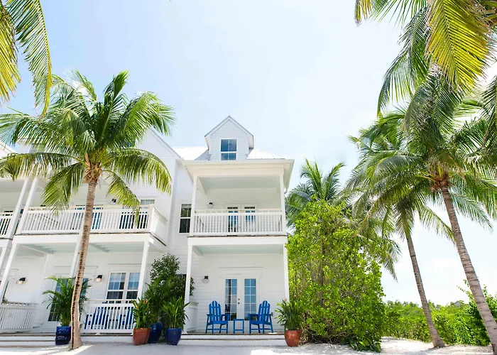 4 star hotel: Parrot Key Hotel & Villas
