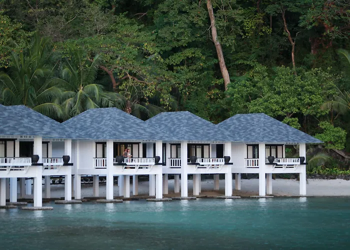 5 star hotels Lagen Island El Nido