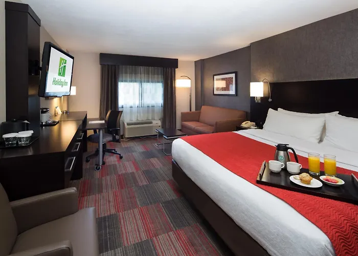 Jacuzzi hotel: Holiday Inn Milwaukee Riverfront By Ihg