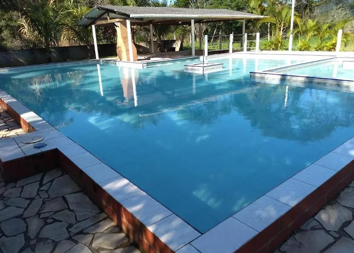 Hotel com piscina: Pousada do Veleiro Azul