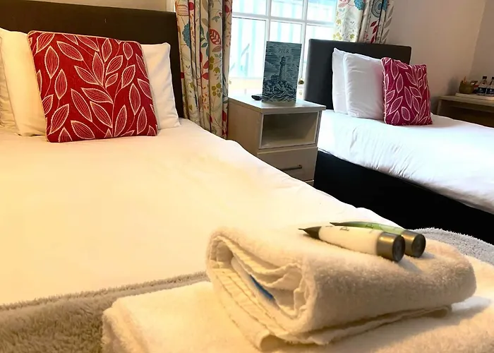 Family Hotel: The Pier Inn