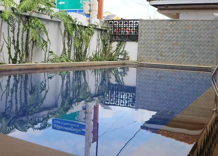 Guest house: Mom'S Guesthouse