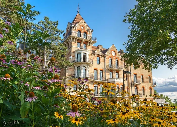 Сity center hotels Petersham