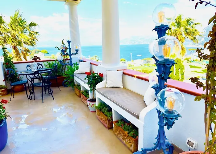 Scala Fenicia 14 By Caprirooms