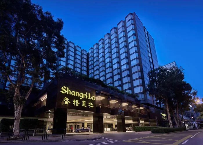 Romantic hotel: Kowloon Shangri-La, Hong Kong