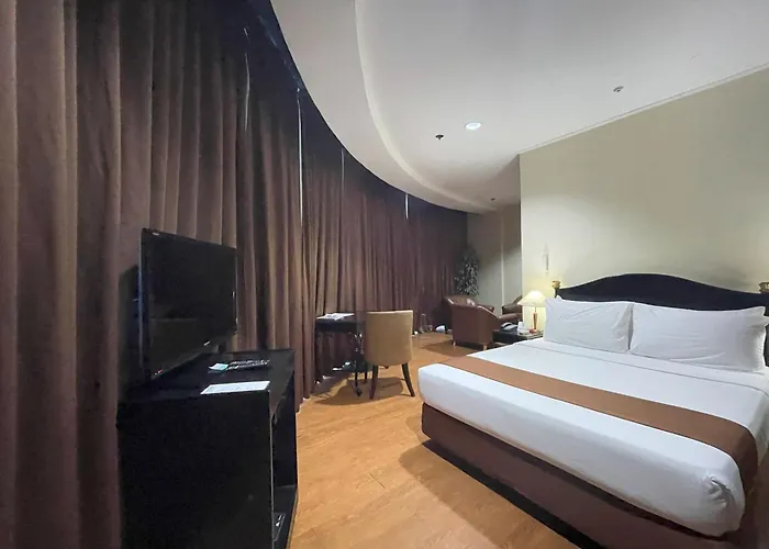 Golden Peak & Suites Powered By Cocotel