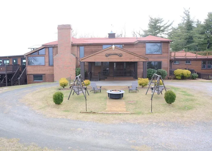 Bent Mountain Lodge