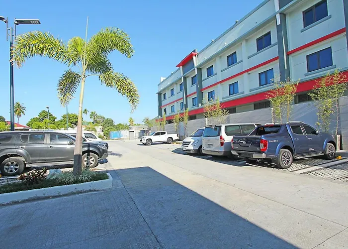 Hotel near College: The Marison Hotel