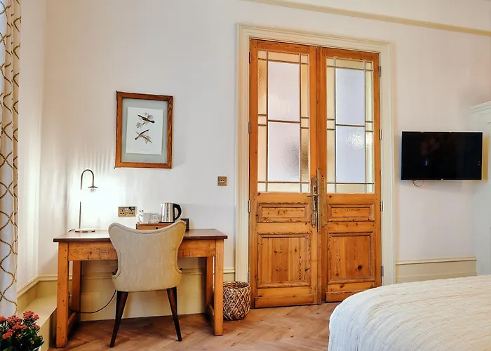 The Black Lion Pub & Boutique Guesthouse