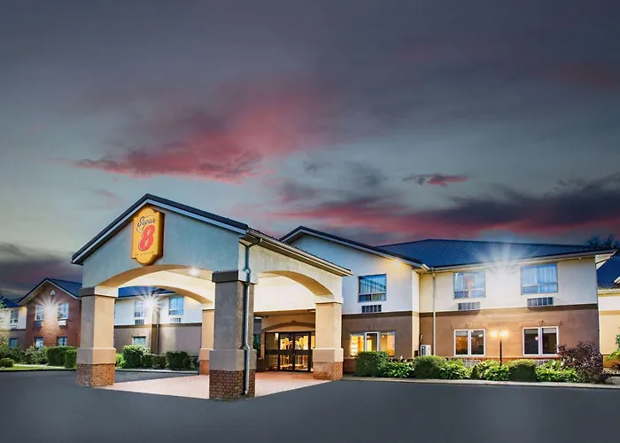 Super 8 By Wyndham On