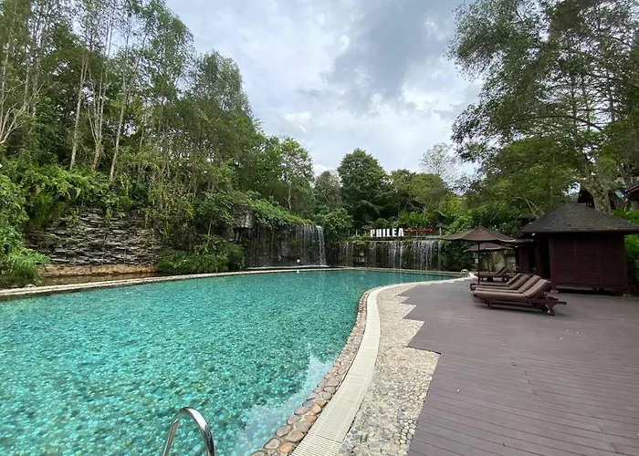 Hotel with pool: Philea Resort & Spa