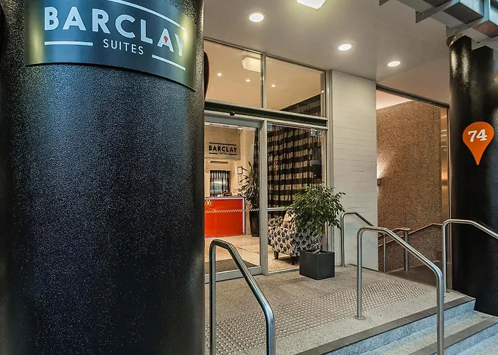 Hotel with view: Barclay Suites