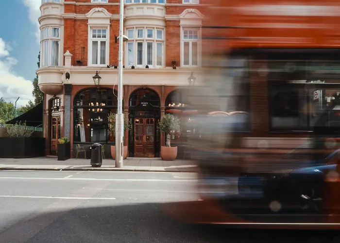 The Black Lion Pub & Boutique Guesthouse