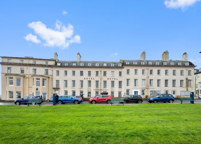 Central hotel: Royal Whitby
