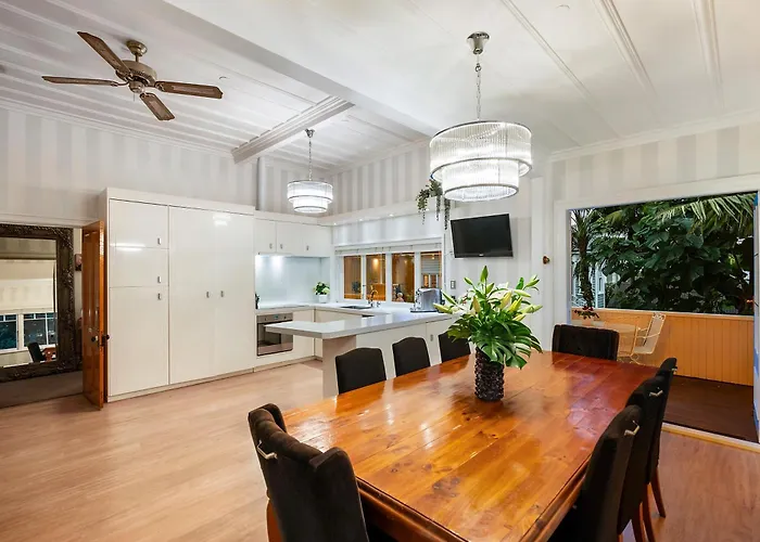 Eden Park Bed And Breakfast Inn