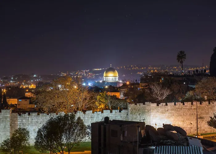 Hotel with view: Holy Land Hotel
