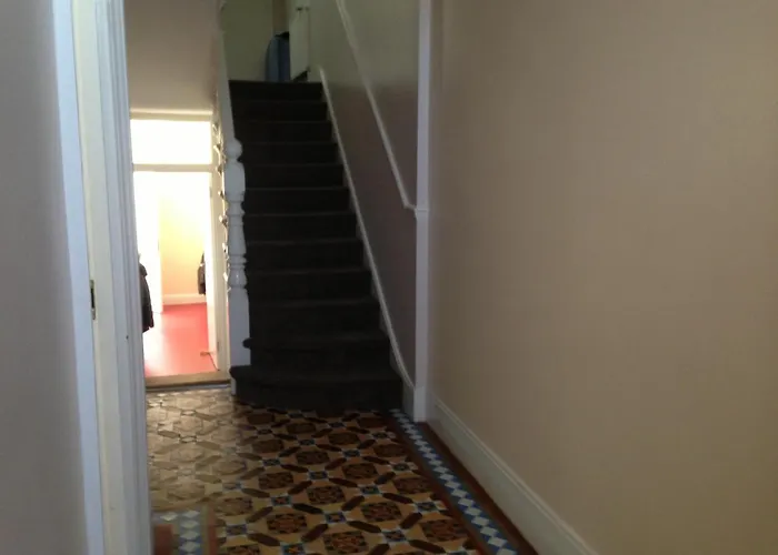 287 Green Lanes