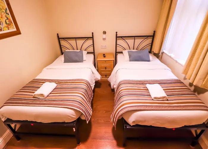 Fairway Hotel