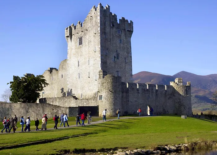 Guest house: Woodlawn House