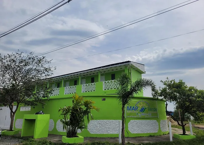 Hotel para famílias: Pousada do sossego mar e verde em Itanhaem com piscina