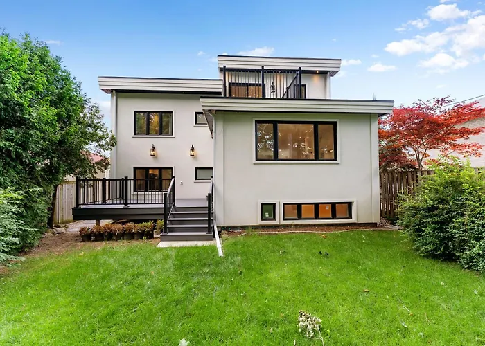 Luxury Home - 5 Min From Airport, 15 To Downtown