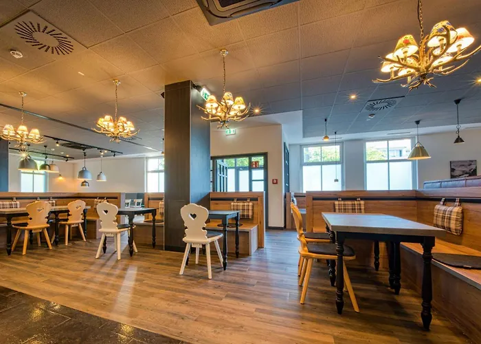 Hotel de 4 estrellas: Fourside Hotel Salzburg Messe, Trademark Collection By Wyndham