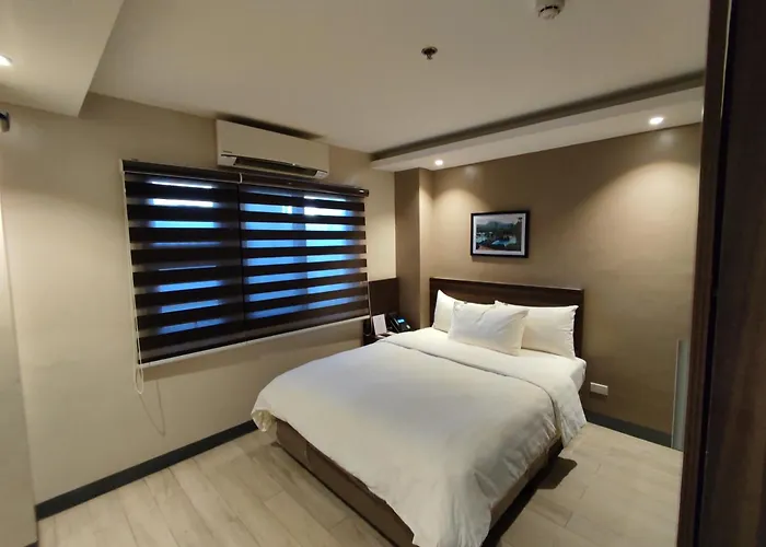 Hotel near College: Hotel Inigo