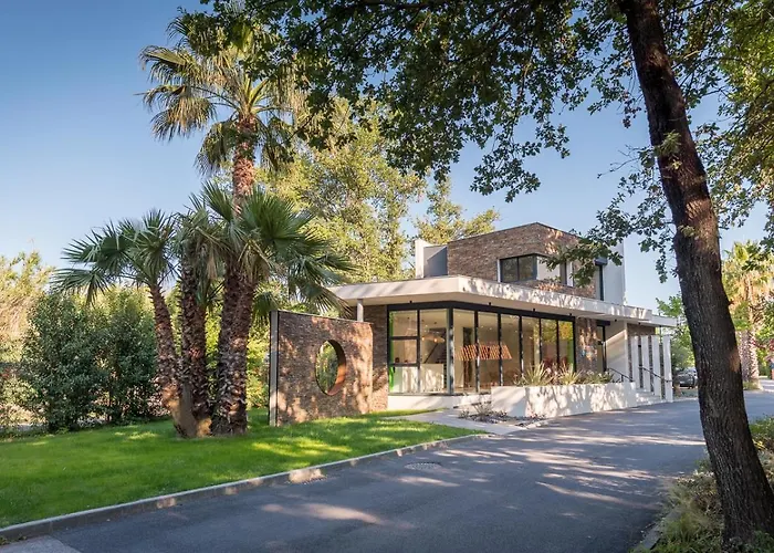 Hotel pres du College: Camping Le Méditerranée Argelès - Domaine piétonnier