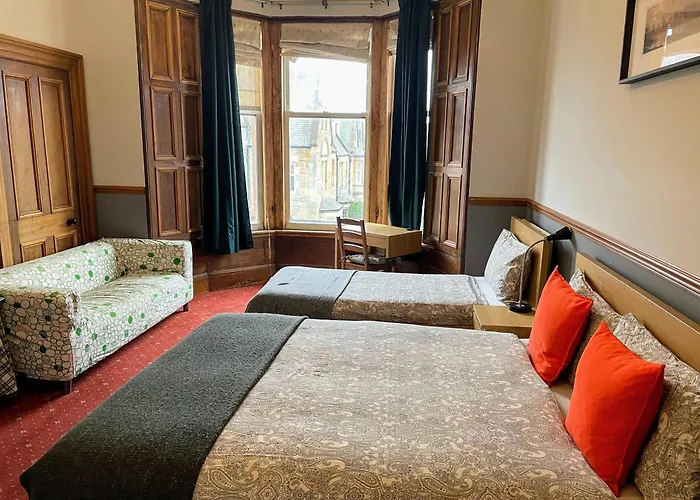 Airdenair Guest House