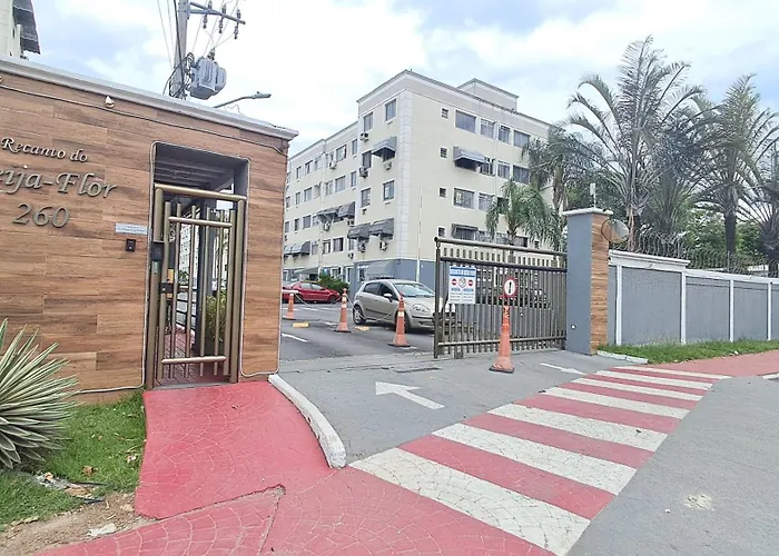 Aluguéis de temporada: Ape Unifa-Esslog Condominio Com Estacionamento