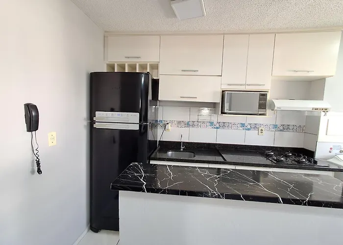 Aluguéis de temporada: Ape Unifa-Esslog Condominio Com Estacionamento