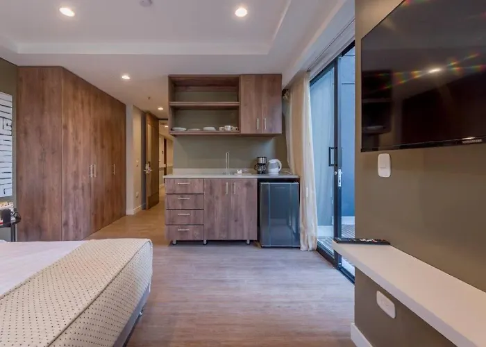 El Tesoro Medellín Hab309 by Letoh