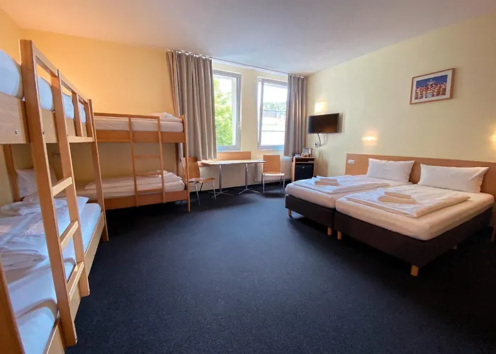 Ping Pong Hotel: Familienhotel Citylight