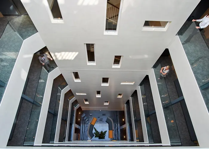 Hotel familiare: Chi