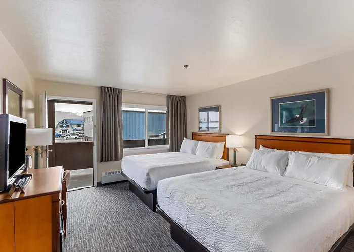 Breeze Inn &