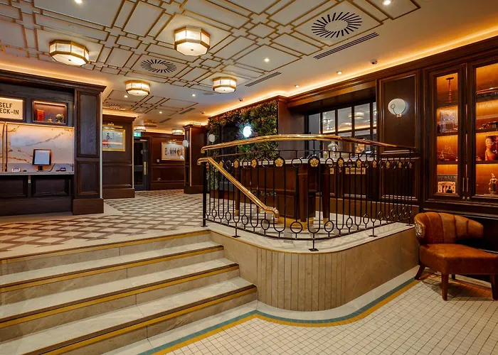 Family Hotel: The Mercantile Hotel