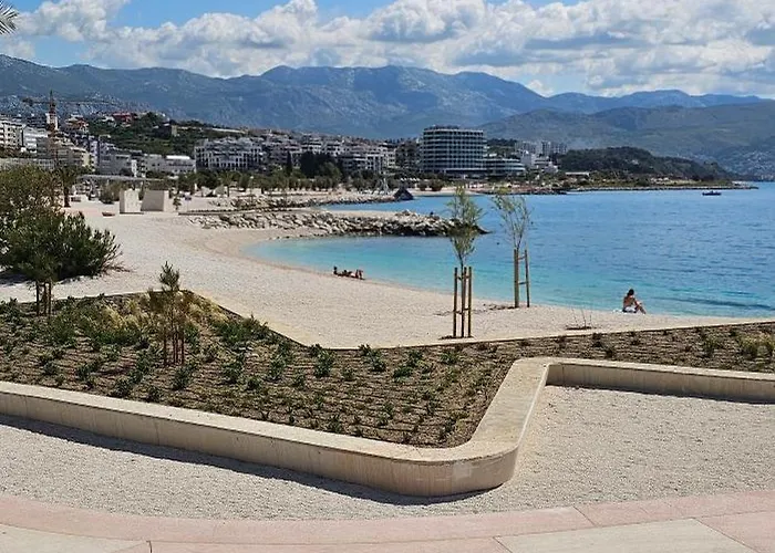 Hôtel accueillant les animaux: Adela Apartments - Beach Znjan Split