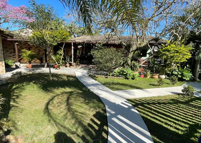 Pousada Areias do Embaú