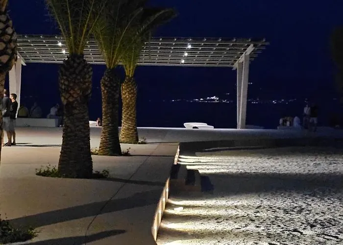 Hôtel accueillant les animaux: Adela Apartments - Beach Znjan Split
