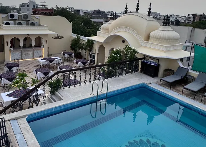 Central hotel: Khandela Haveli - A Boutique Heritage Hotel