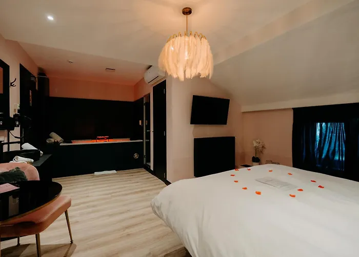Hotel Mademoiselle