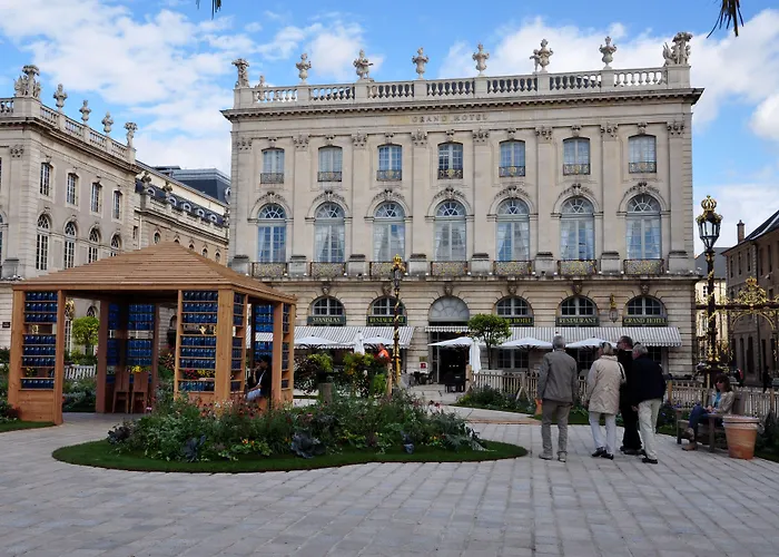 Hôtel accueillant les animaux: Grand Hotel De La Reine - Place Stanislas