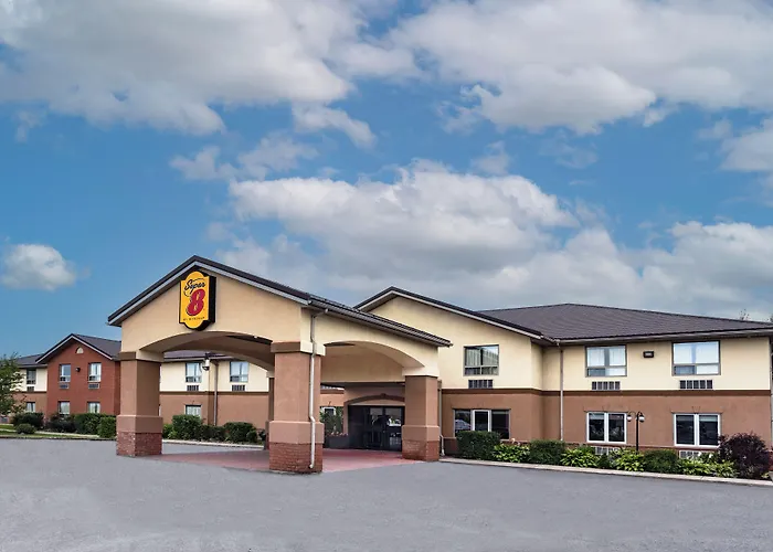 Super 8 By Wyndham On